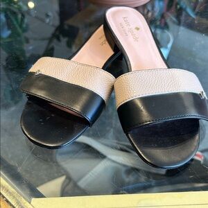 Kate Spade Black and Cream Leather Women's Sandal size 8